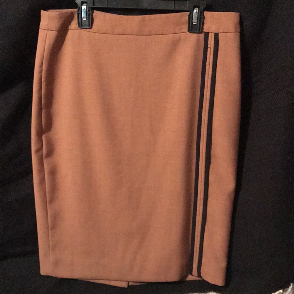 The Limited Camel sz 6 pencil skirt